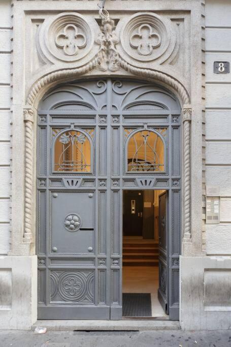 Duomo 10min ☆☆☆☆☆ Shopping&relax Ac Wifi Balcony Apartment *